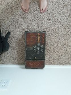 Small storage chest