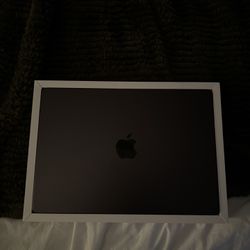 MacBook Pro M3 - M3 Pro Chip
