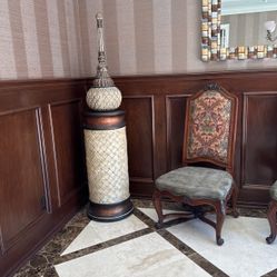 Decor Stand With Top