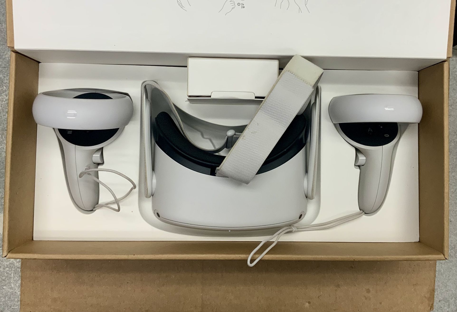 Meta Quest 2 Virtual Reality VR 128 GB Oculus Laser Point Hand Tracking Wifi Bluetooth Apps Control Controller Console Headset Headband Standalone USB