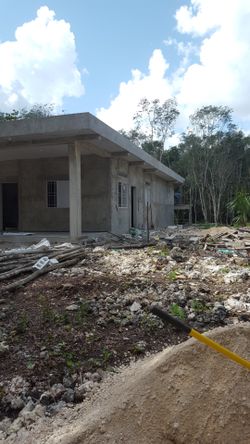casa Nueva En Quintana Roo mexico 15 minutos al Oeste de la ciudad de cancun 10.000 metros cuadrados precio $ 160. 000 Dollares