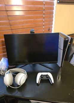 PS5 Slim, PS5 Controller, PS5 Turtle Beach Headset, Samsung Monitor. [Bundle]