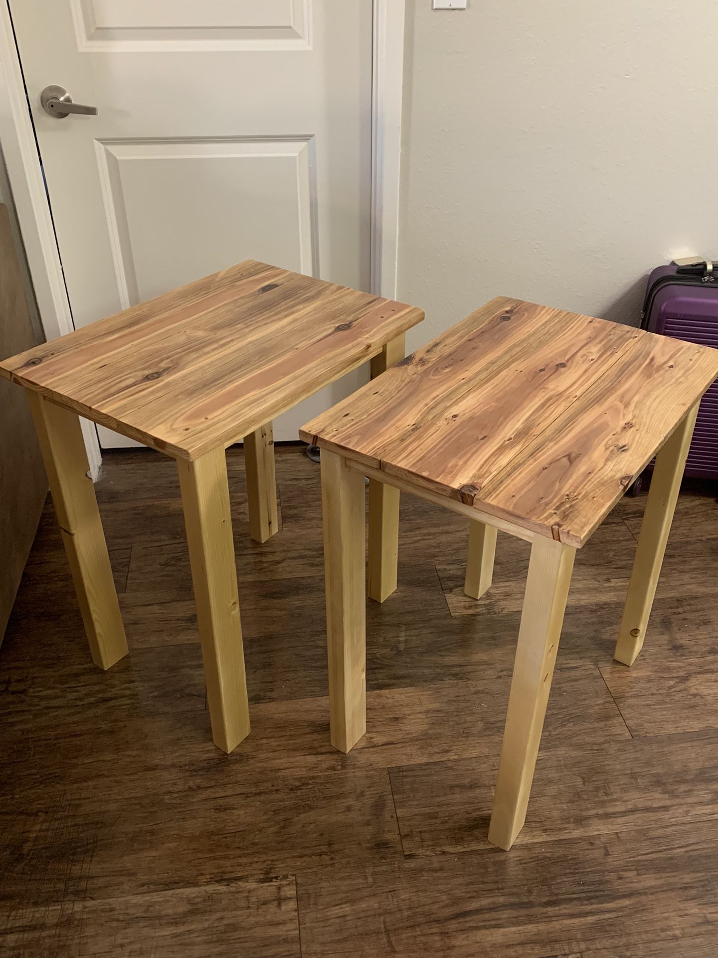 🛋️ Pair of Handmade Redwood End Tables – Gorgeous Grain, Brand New Build! – $200 