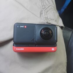 Insta 360 One R