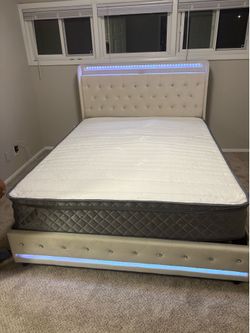 MATRESS + bedframe