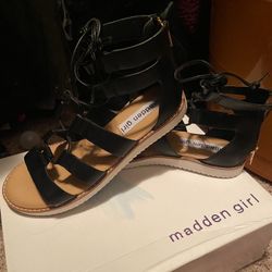 Sandles