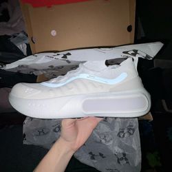 Under Armour Phantom 4 Size 12 Brand New