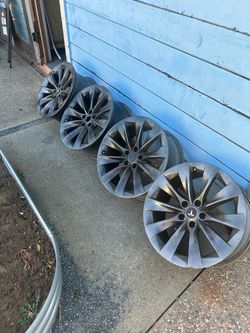 Tesla wheels