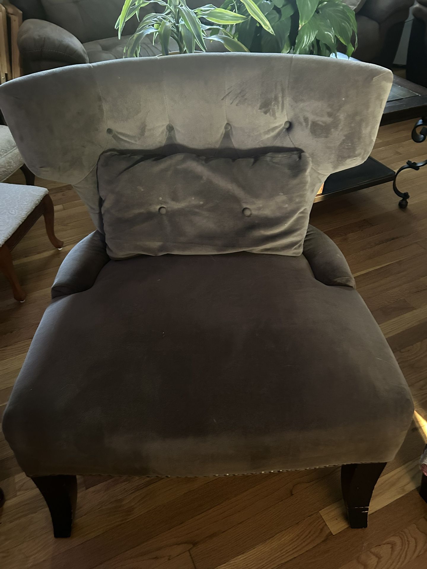 Chocolate Brown Accent Chair. Read Description….