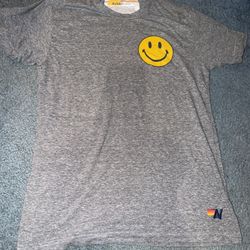 Ladies Medium Gray Avatar Smiley Face  T-Shirt