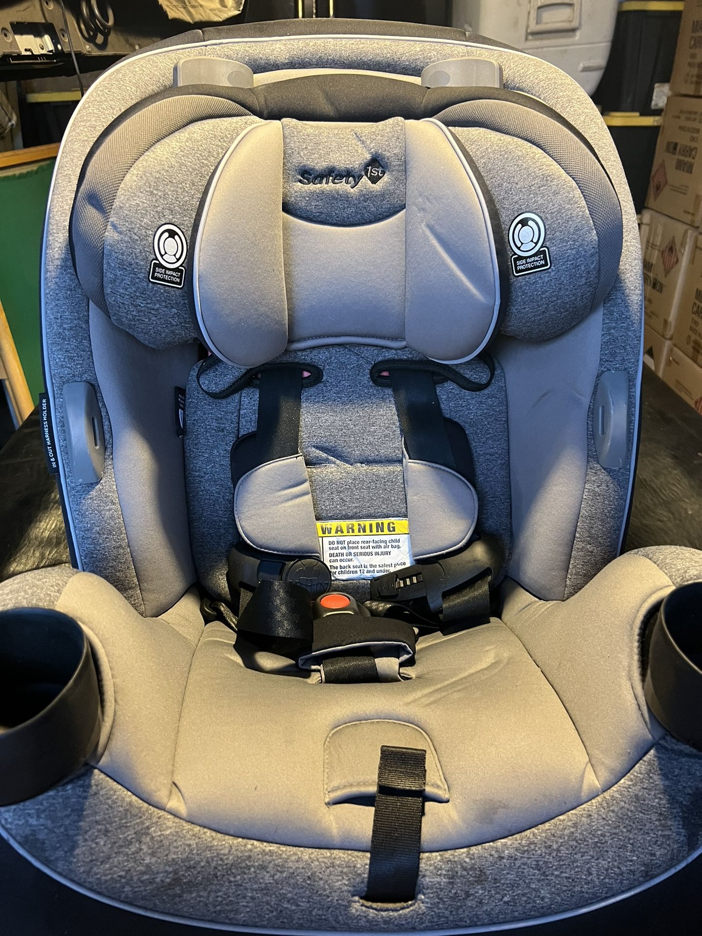 For pick up Safety 1st Grow and Go™ All in One Convertible Car Seat