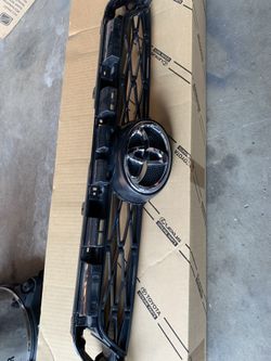 Toyota 4Runner grille