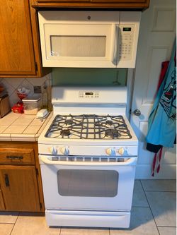GE microwave and gas stove