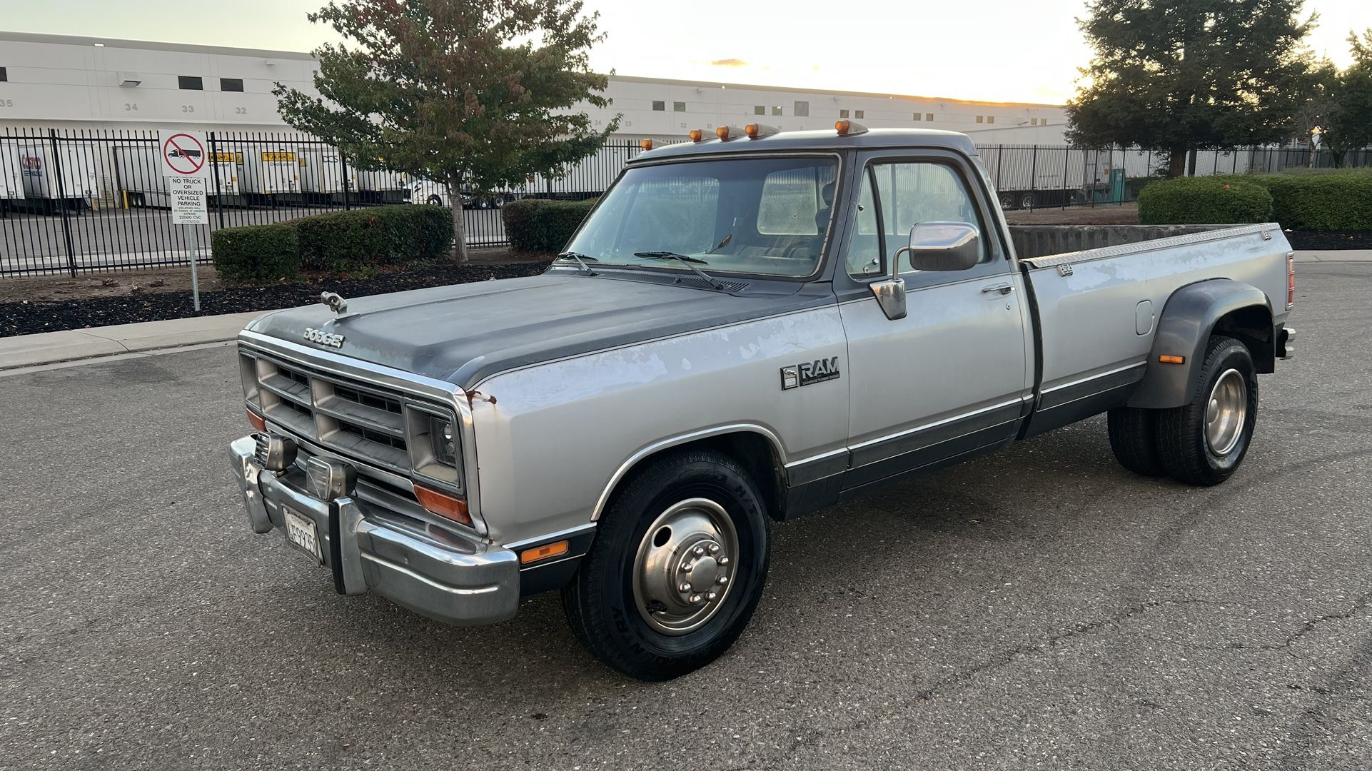 1990 Dodge D350
