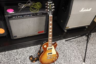 Epiphone Les Paul Classic Electric Guitar With Case