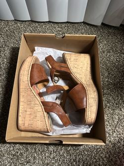 B.O.C. by Born Concept Corrie Platform Wedge Sandals in Dark Tan, model BC0035825, women's US size 9 medium