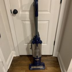 Shark Navigator Vacuum 🎉 Read Description 
