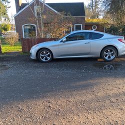 Two thousand and ten honda genesis