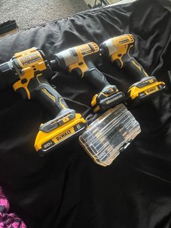 DeWalt Cordless Drill Set with Batteries