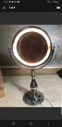 LED Light Makeup Mirror Table Lamp 360° Rotation Cosmetic C2- 05MP - Used