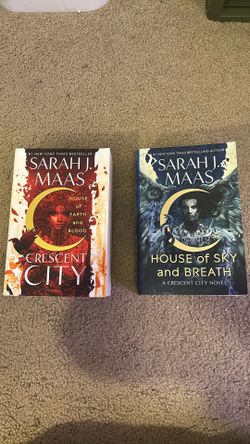 2 Crescent City Books By Sarah J. Maas