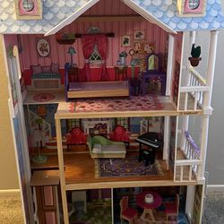 Girl Doll House 