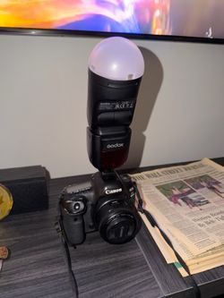 Canon 5D IV with godox flash and canon 50MM lens