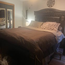Ashley Bedroom Set 