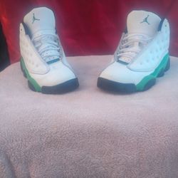 Nike Air Jordan Retro 13 "Lucky Green" Size 3Y
