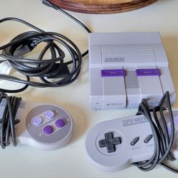 Super Nintendo Mini (Enhanced) Adult Owned