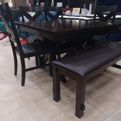 *Summer Closeout Sale!!!*---Bold Kelly Dining Table Sets W/4 Chairs And Bench---Delivery And Financing Available😎