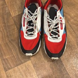 Legacy Always, Blue Reeboks Size 9 1/2 Moderately Used