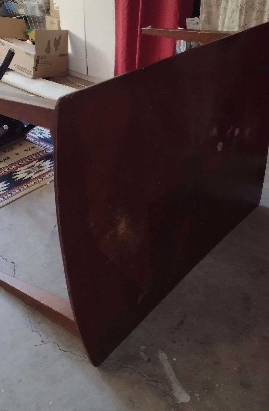 Free Dinning Table