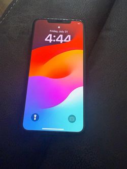 Iphone XS MAX UNLOCKED