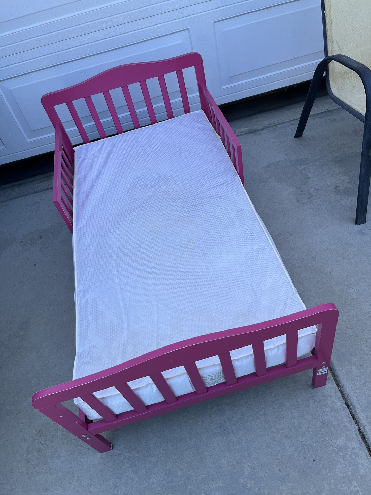 Toddler Bed $60