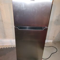 Dormitory Refrigerator /Freezer 