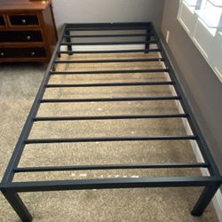 Twin xL Bedframe
