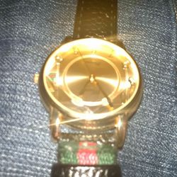 "GUCCI"Watch