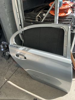 2023 - 2025 MERCEDES C43 AMG - REAR PASSENGER SIDE DOOR OEM