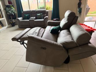Zero Gravity Recliner set