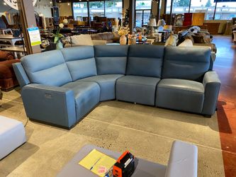 LA-Z-BOY Four Piece Power Reclining Sectional w/ Headrest in Arctic Blue