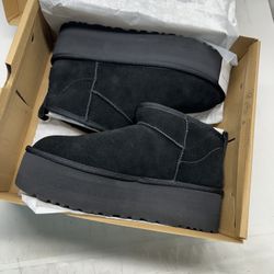 Sneaker Ugg  Size 9 # 41745