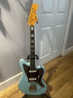 Squier Classic Vibe 70’s Jaguar Guitar Excellent Condition