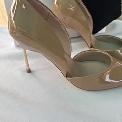 Kurt Geiger Nude Patent Pumps New Size 7.5 