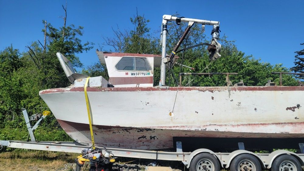 Commercial Fishing Boat 