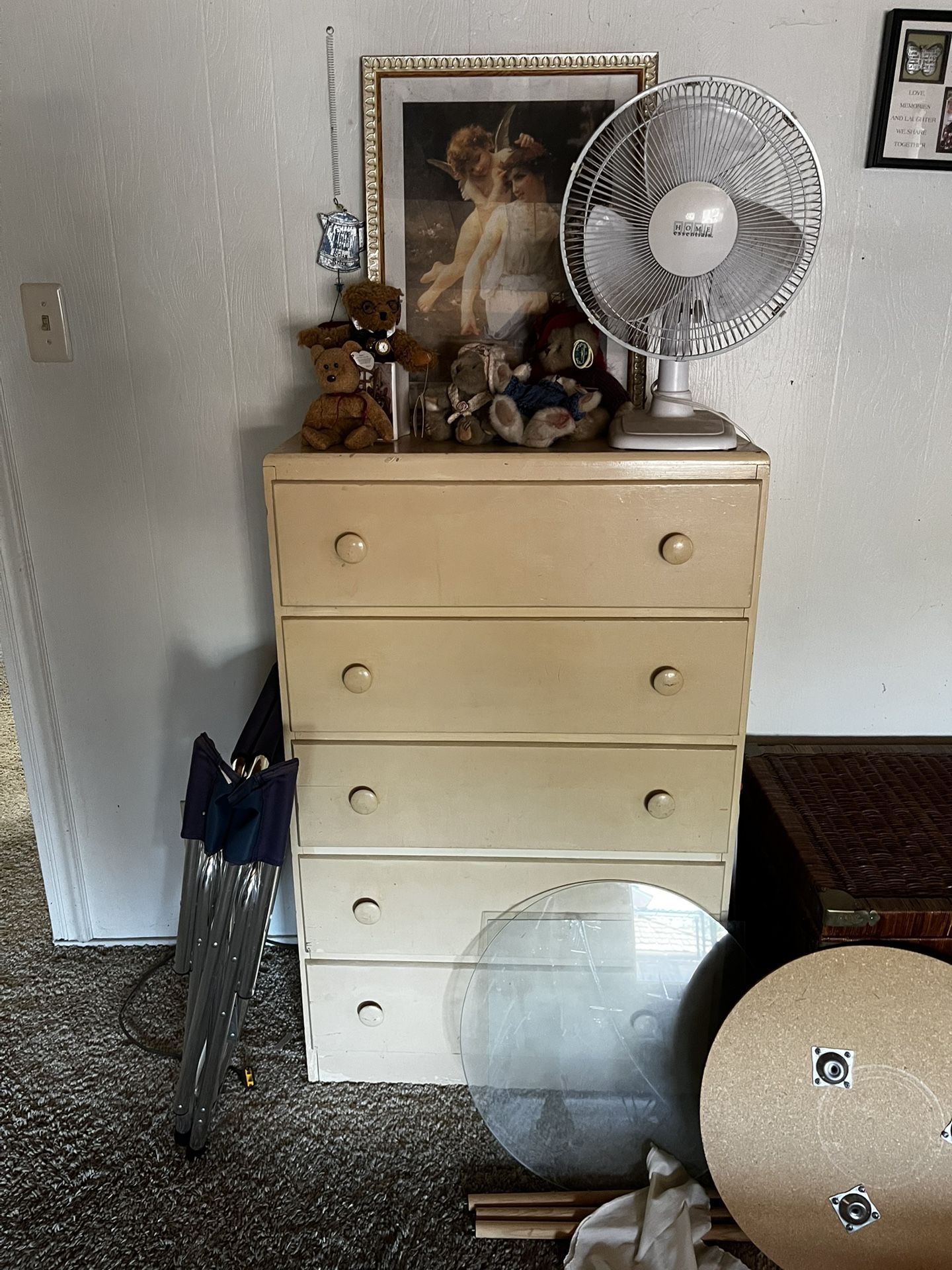 Dresser