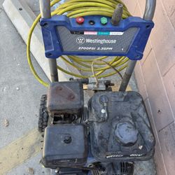 Pressure Washer Westinghouse 2700 Psi.  Engine Working Perfectly Including Hose No Gun.   150$$ Cash 