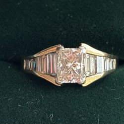 14k Gold Diamond Ring 