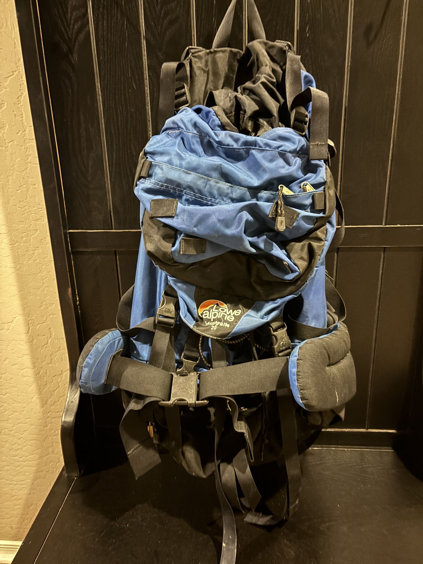Lowe Alpine Internal Frame Hiking Backpack