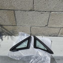 2015-2021 Volkswagen Golf Front Quarter Glass